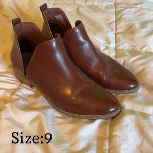 small ankle brown boots -cute for work + comfy